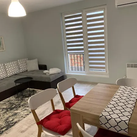 Апартамент Сливен Apartament *